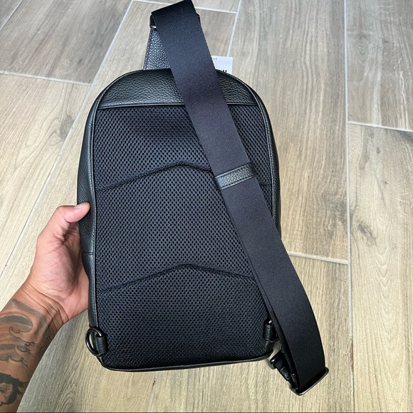 Coach West Pack - Picture 3 of 8